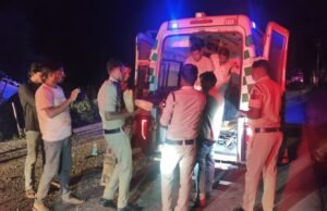 Tragic road accident: बलरामपुर जिले में बड़ा हादसा, ट्रक और पिकअप की टक्कर में 3 मजदूरों की मौत, सात की हालत गंभीर