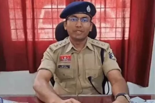 Trainee IPS officer bribery case : ट्रेनी आईपीएस ने ली 1 करोड़ रिश्वत, एफआईआर दर्ज करने सीबीआई कोर्ट में परिवाद, कोर्ट ने डीजीपी से मांगी रिपोर्ट