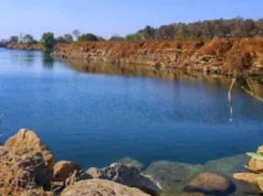 Blue water mine : नकटी गांव के ब्लू वाटर खदान में लापता हुए युवक का 72 घंटे बाद पता नहीं, सेना से डीप डाइवर्स बुलाने की मांग