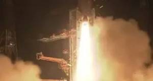 ISRO EOS-05 Satellite Launch: इसरो ने लांच किया 36,000 किमी से तस्वीरें लेने वाला पहला सैटेलाइट , आपदा से पहले करेगा अलर्ट