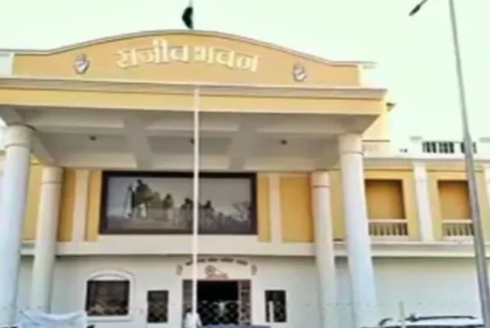 CG Congress: छत्तीसगढ़ कांग्रेस में 20 बागी नेताओं का निष्कासन रद्द, पार्टी में शामिल, 16 नेताओं पर फैसला बाकी